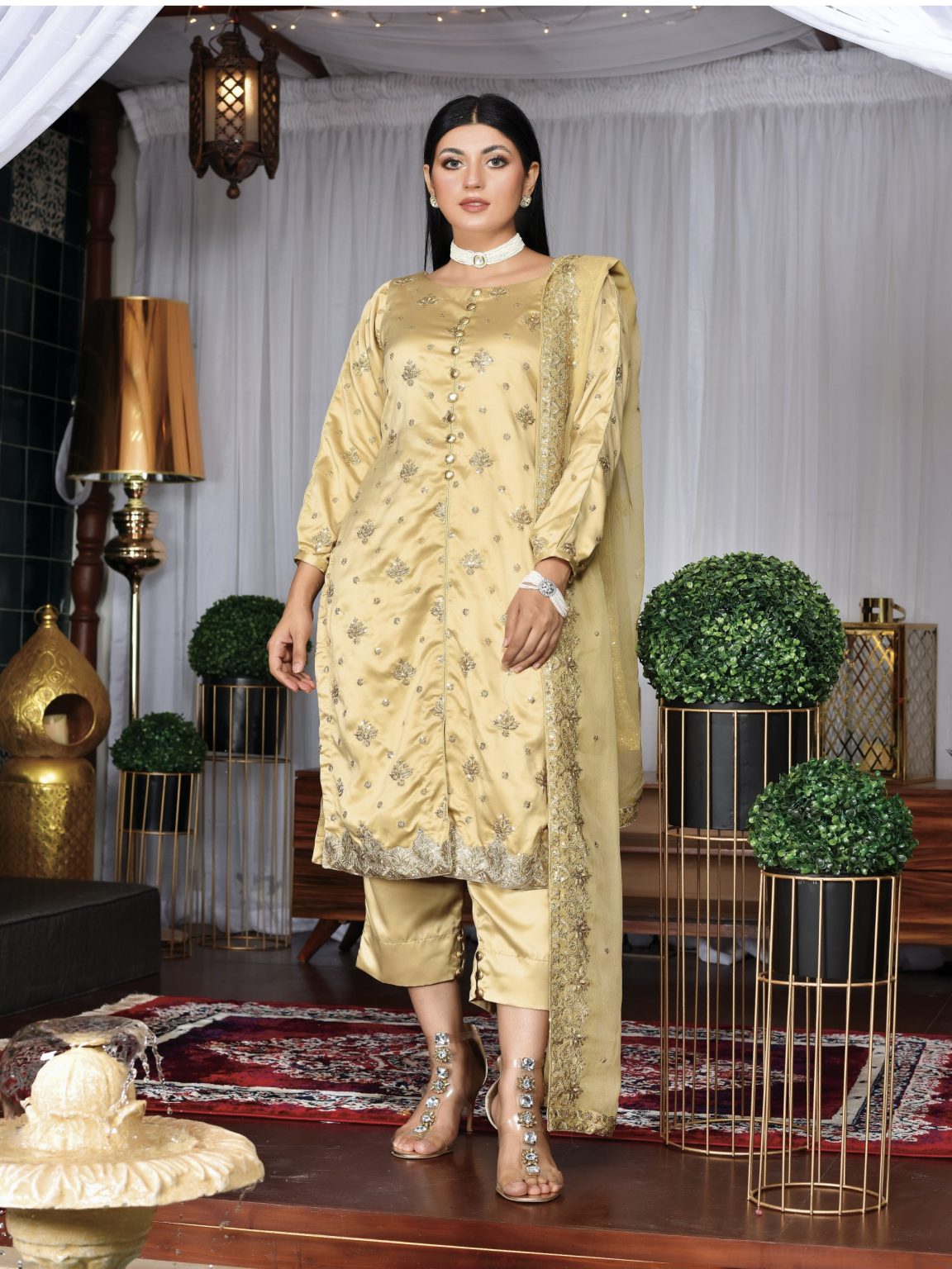Front open cuffed sleeves (WH-S2-06)