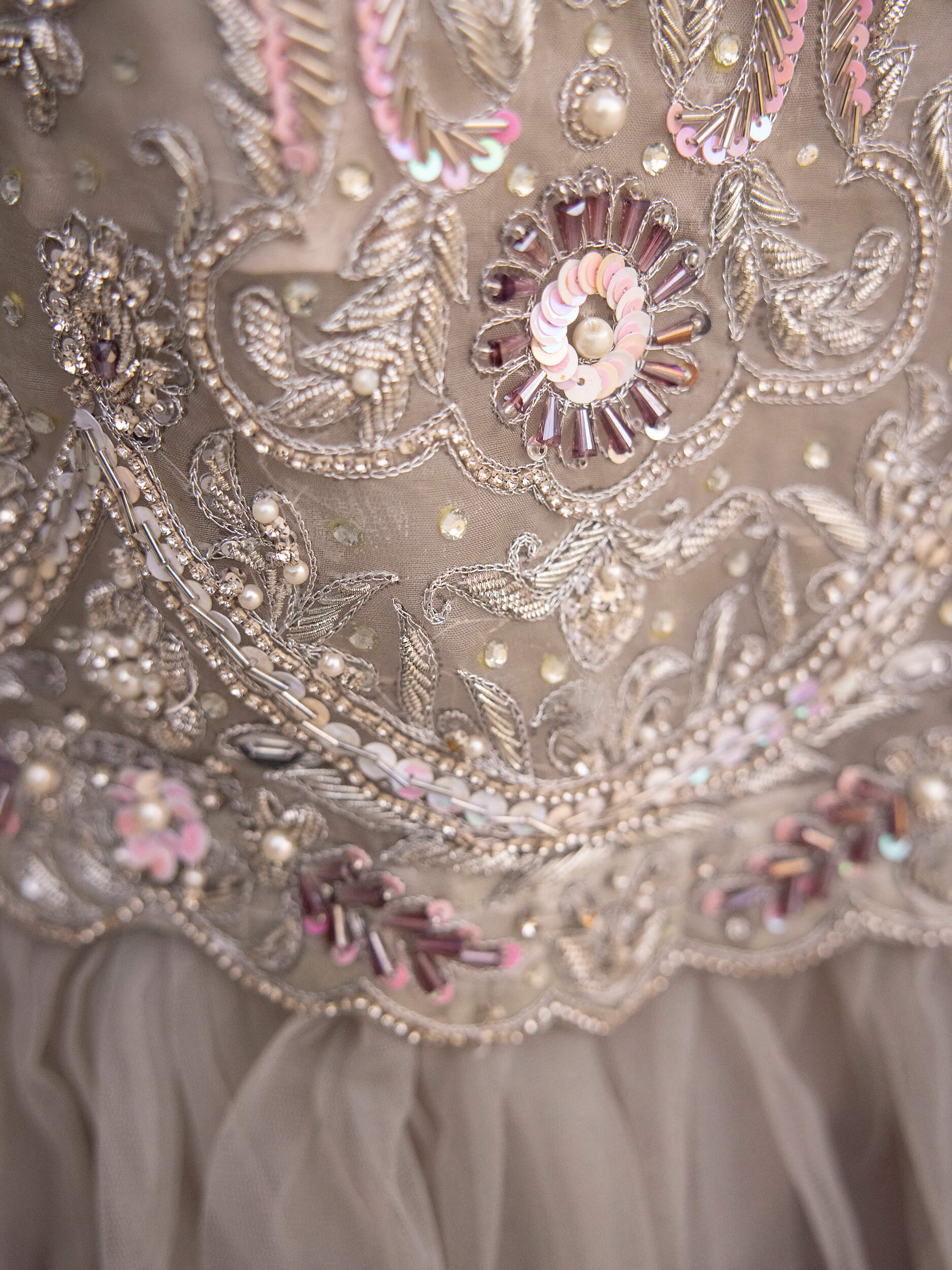 Robe De Luxe (WH-S3-12)