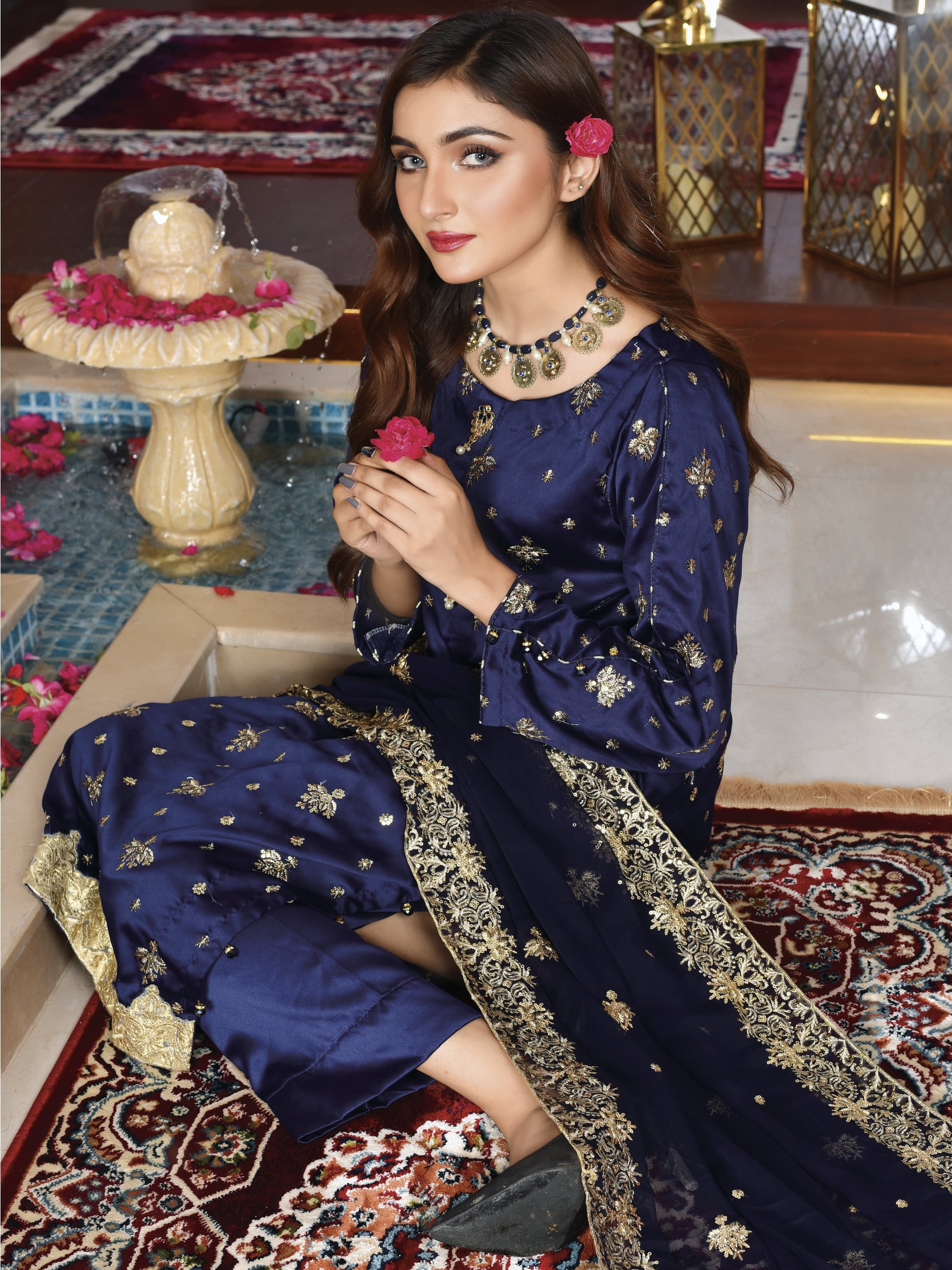 Silk sequins and tilla embroidered (WH-S2-05)